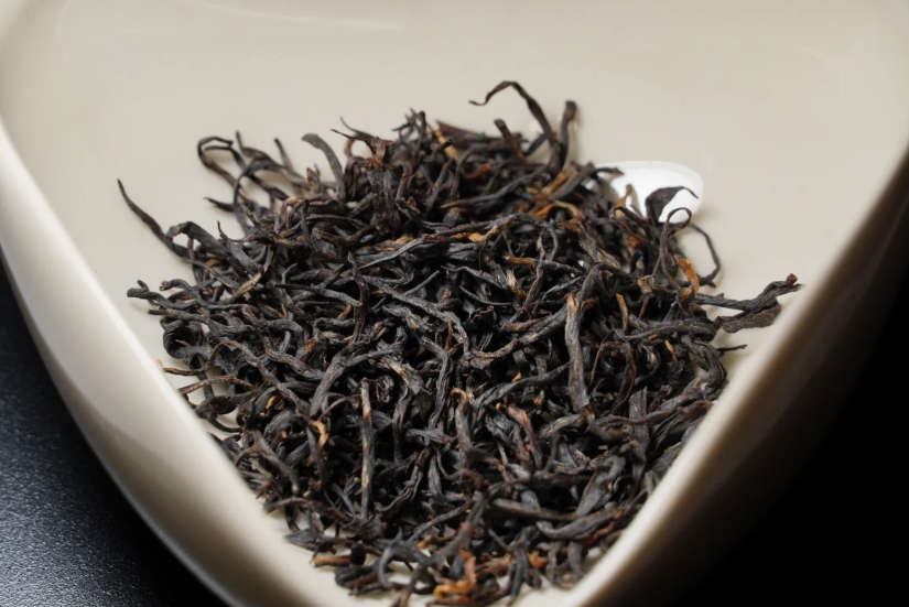 Top Organic Black Tea · Jiuqu Hongmei - 3