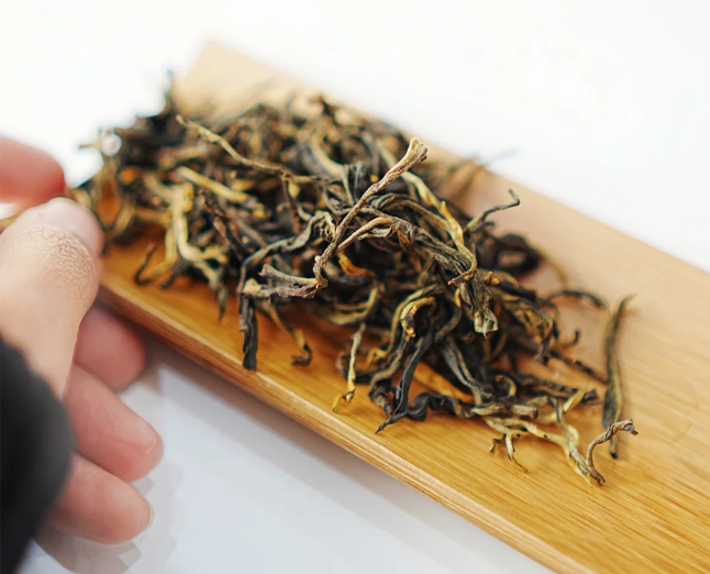 Yunnan Sun-Dried Black Tea - 2