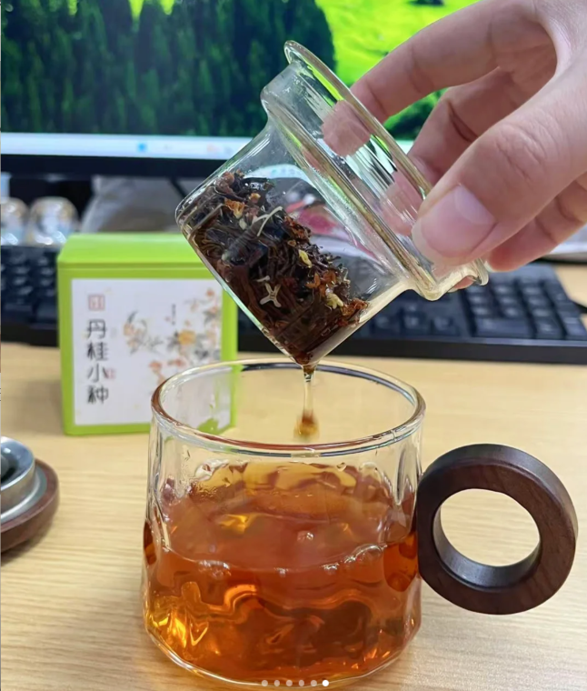 Best Organic Black Tea · Osmanthus Lapsang Souchong - 3