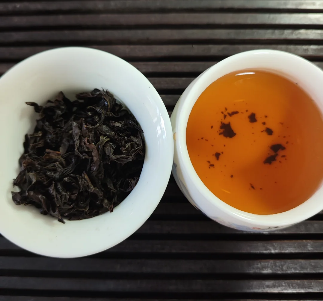Premium Organic Loose Leaf Black Tea · Osmanthus Jin Guan Yin - 1