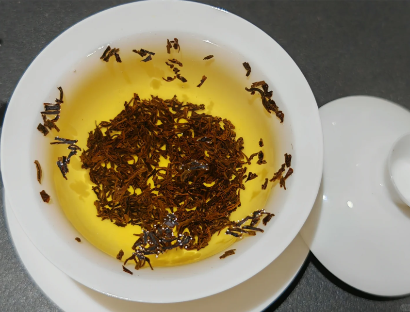 Bulk Organic Black Tea: Keemun Gongfu Black Tea - 2